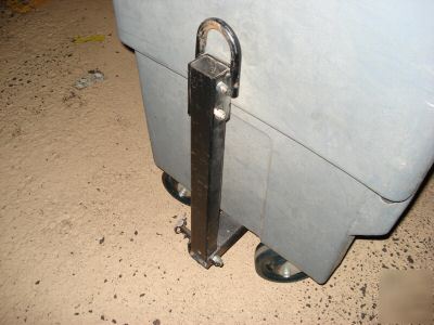 Toter work saver utility truck 12 bushel w/tongue&hitch