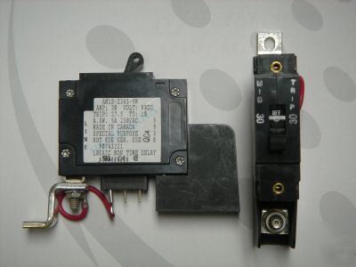Heinemann 30A dc circuit breaker, AM1S-Z343-9W