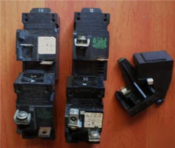 Pushmatic circuit breaker single 15+20+30 amp lot #8