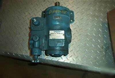 Vickers combination pump and valve