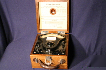 Ge alternating current voltmeter p-3 volt meter