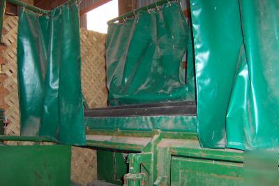 J.k. reid hydraulic animal squeeze