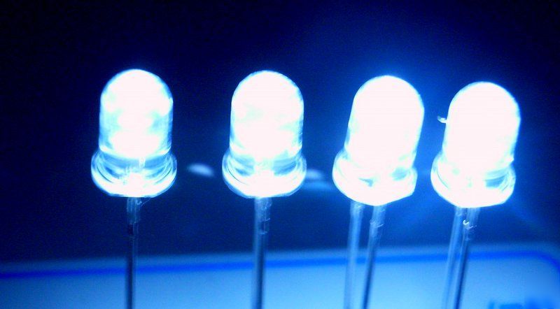 50PCS ultra 5MM 25,000MCD bright white led f/r