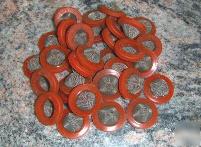 Lot of 32 ron-vik 1