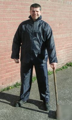 Navy nylon waterproof jacket and trousers - size xxl