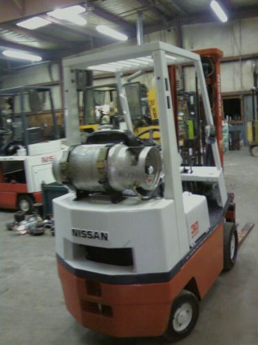 Nice nissan forklift cushion 3000LB. KCPH01A15PV