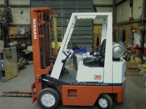 Nice nissan forklift cushion 3000LB. KCPH01A15PV