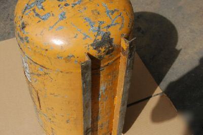 Steel-lpg-propane-forklift-tank- flat bottom-8-gal- gur