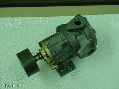 Viking pump for werner & swasey lathe 