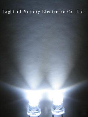 300 x 3MM super bright white led 10,000 mcd + resistor