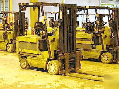 Clark electric forklift ECS30, 3 stage 4875 lb capacity
