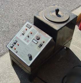 Hot melt technologies genesys 2 glue machine