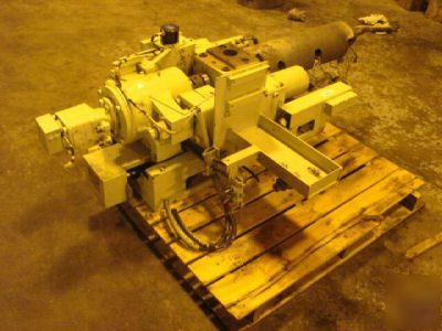 Niigata injection unit from a 55 ton niigata 2058 wh