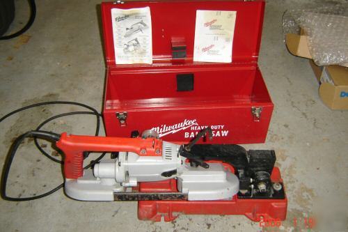 Milwaukee heavy duty portable band saw