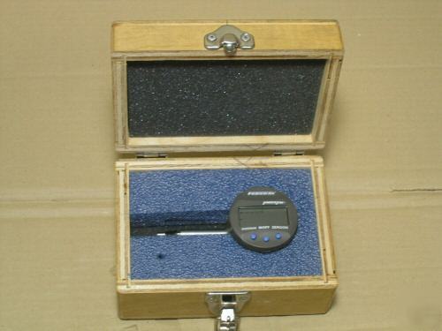 Federal Âµmaxum digital indicator 0.00002