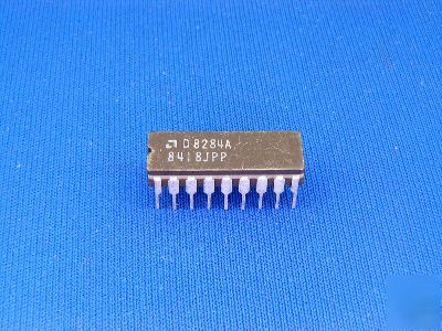 New D8284A 8284A 8284 amd ic 