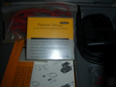 Fluke 105B 100 mhz scopemeter with fluke view software