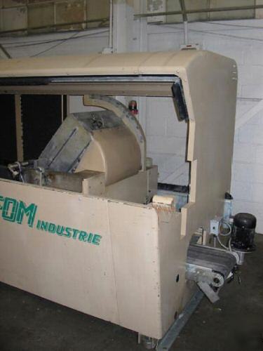 Fom cnc double head non ferrous saw w/encloser 