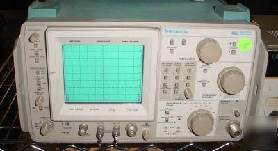 Tektronix 492 sprectrum analyzer used 