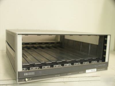 Hp 70001A spec/analyzermainframe/extender chasis, 8SLOT