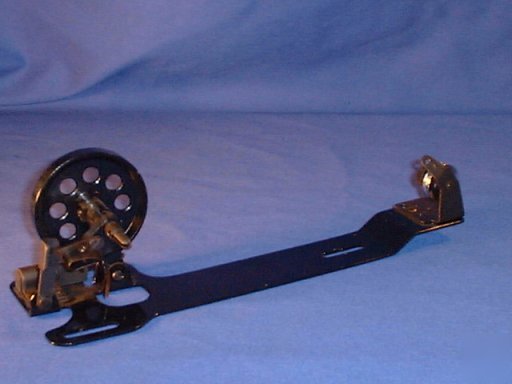 Industrial sewing machine bobbin winder standard bobbin