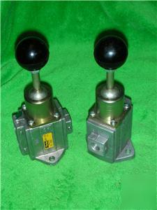 Parker C525 valve toggle lever 3 position spool valve