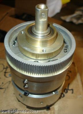 Reel hub assembly 6