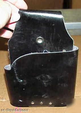 Unknown leather belt pouch for electrical tool