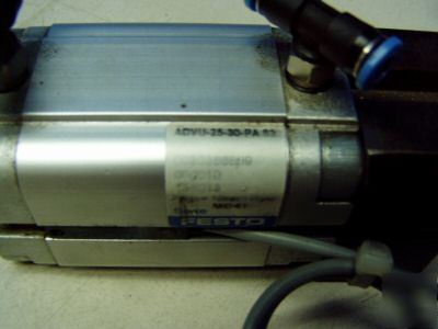 Festo pneumatic cylinder m/n: advu-25-30-pa S2