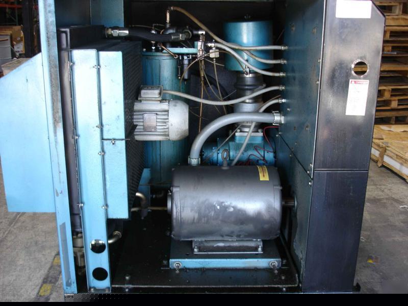 Compair cyclon 6000 30 hp rotary screw compressor