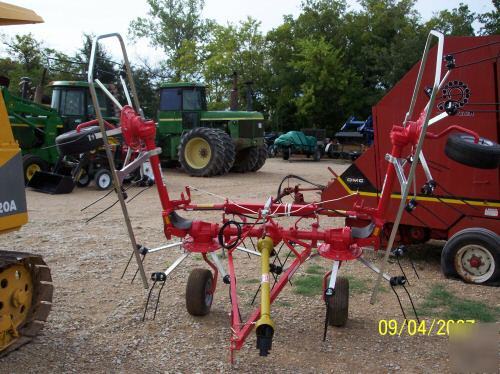 New hay tedder 4-basket hydraulic fold-up...brand 