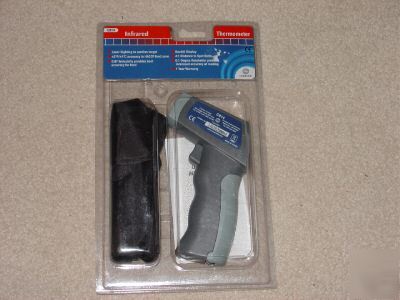 New C914 infrared thermometer by comark 