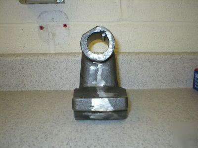 Bridgeport milling machine feed nut bracket
