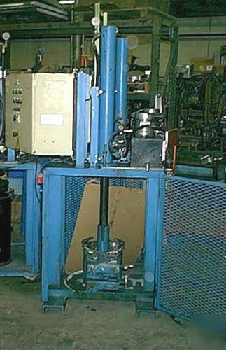 Pail press - for 5 gal pails - 120 volt - air/hydraulic