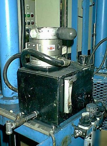 Pail press - for 5 gal pails - 120 volt - air/hydraulic
