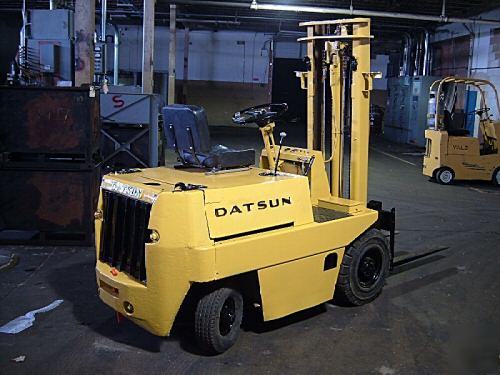 Datsun P3 gasoline forklift indoor/outdoor