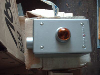 Fs box with piliot light 120V extra deep box 1/2'' npt 