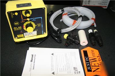 New pump,chemical metering lmi milton roy B121 2.5 gph