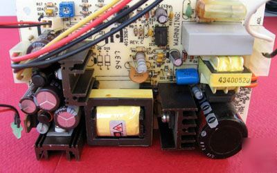 38 watt dual dc power supply