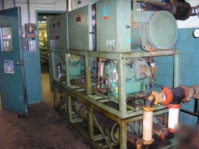 Carrier chiller whole or parts running 30HS070 06EX cmp