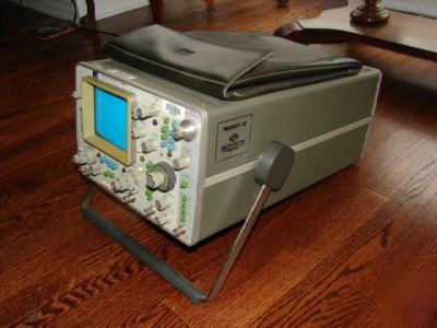 Hewlett packard hp 1740A 100 mhz oscilloscope 2 channel