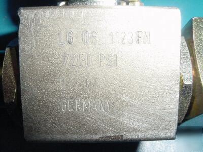 New 3 lg 06 1123FM ball valve 7250PSI 02/07 germany