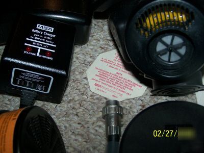 Powered air-purifying respirator & battery + charger 