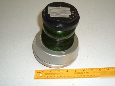 Adaptalight flashing incandescent light 101FING-G1