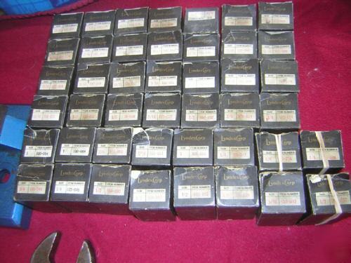 Bt-30 lyndex tool holders w/ collets & accesories
