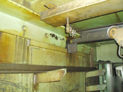 Chicago 600 ton press brake mfg in 1959 model 600-hv-10