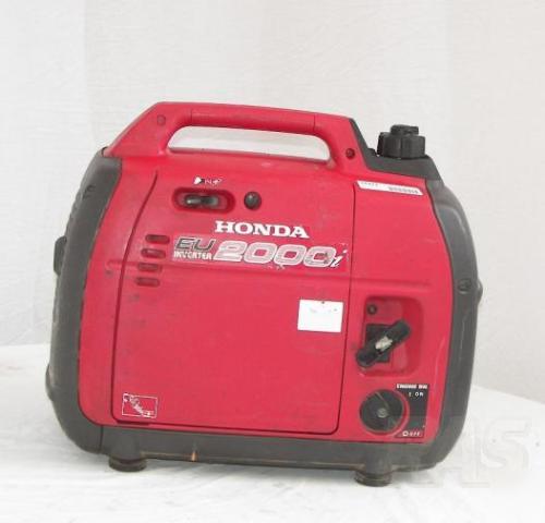 Honda eu 2000I generator inverter portable EU2000I nice