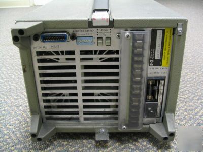 Hp 6002A autoranging bench dc power supply 200W/50VDC