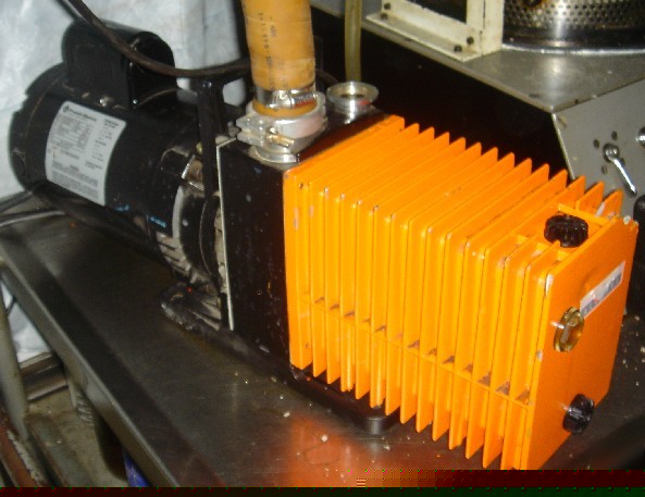 Alcatel 2020A dual stage rotary vane vacuum pump 16CFM