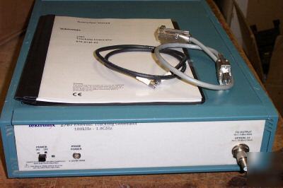 Tektronix 2707 wtih option 01